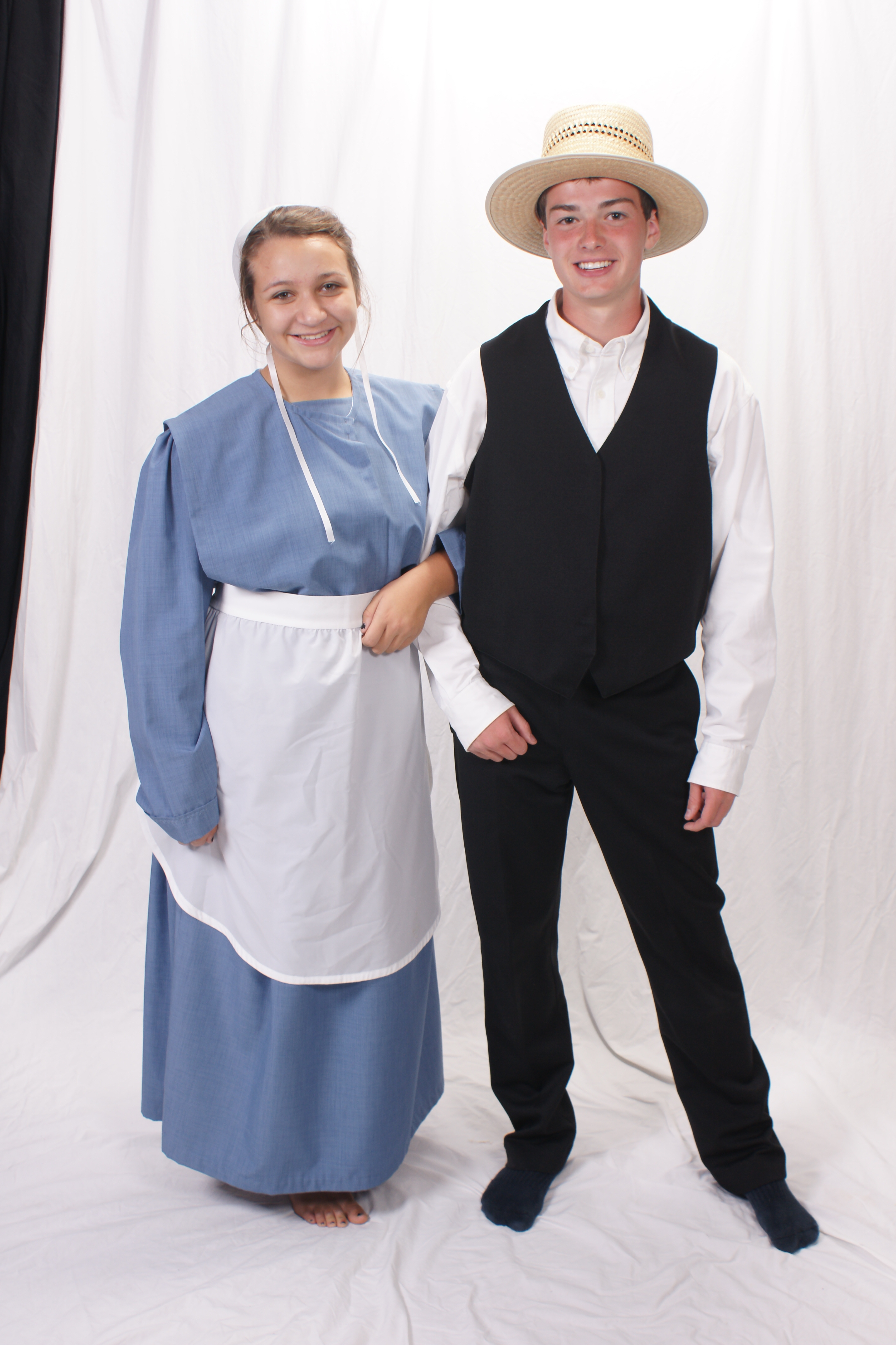 amish costume female. 