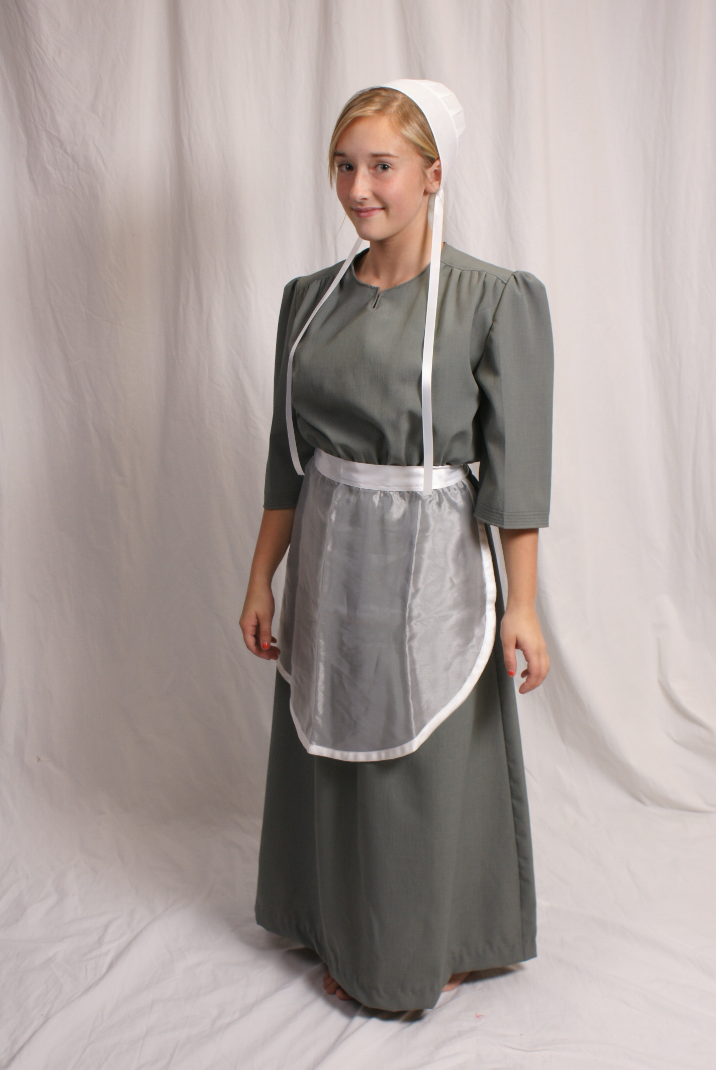 Woman The Amish Clothesline